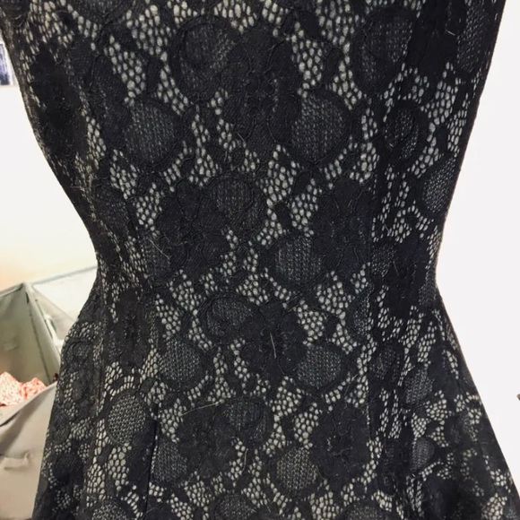 Twik beautiful dress - Picture 3 of 4